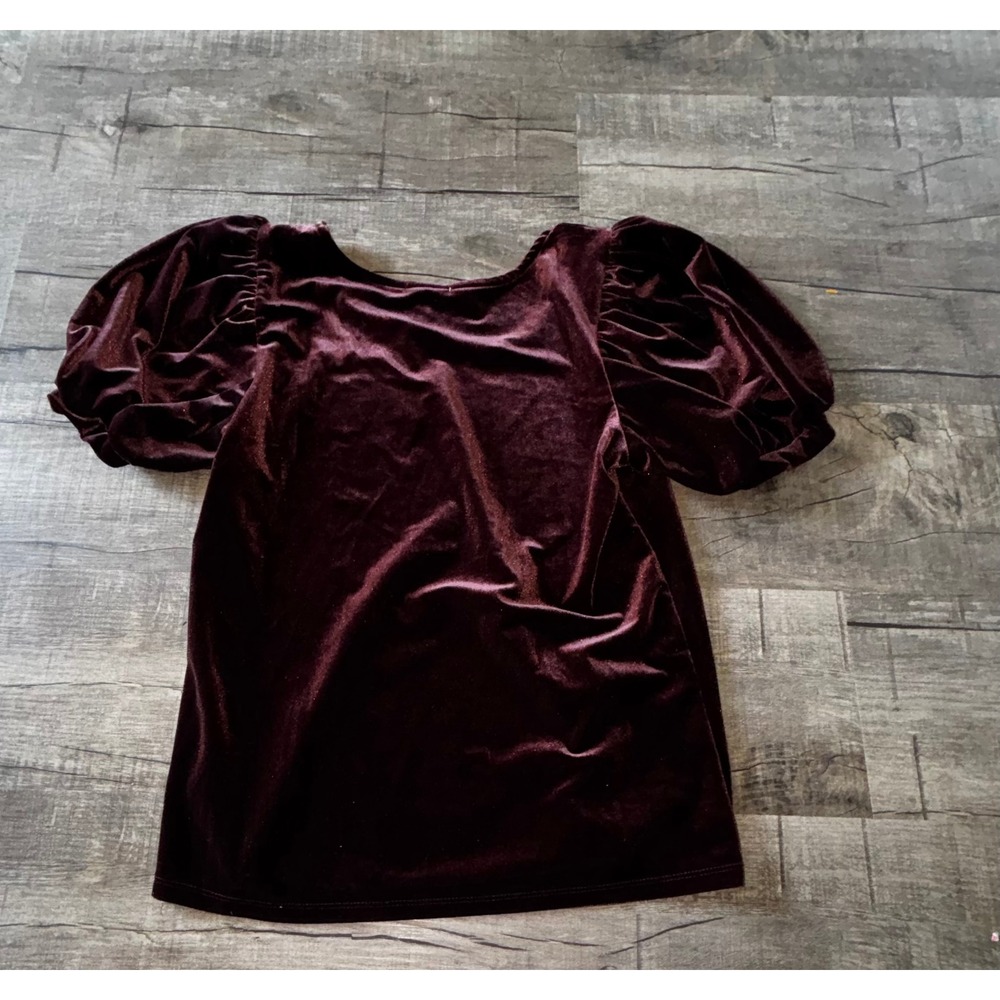 Maurices Womens Burgundy Velvet Puff Sleeve Scoop Neck Top Medium NWT - Picture 4 of 4